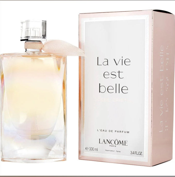 La Vie Est Belle Soleil 3.4 oz is a bright and cheerful fragrance for women.