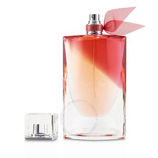  LA VIE EST BELLE EN ROSE opens with a delightful burst of red berries and vibrant bergamot, offering a sweet and refreshing introduction. Shop now at Paris Connection Perfumes.